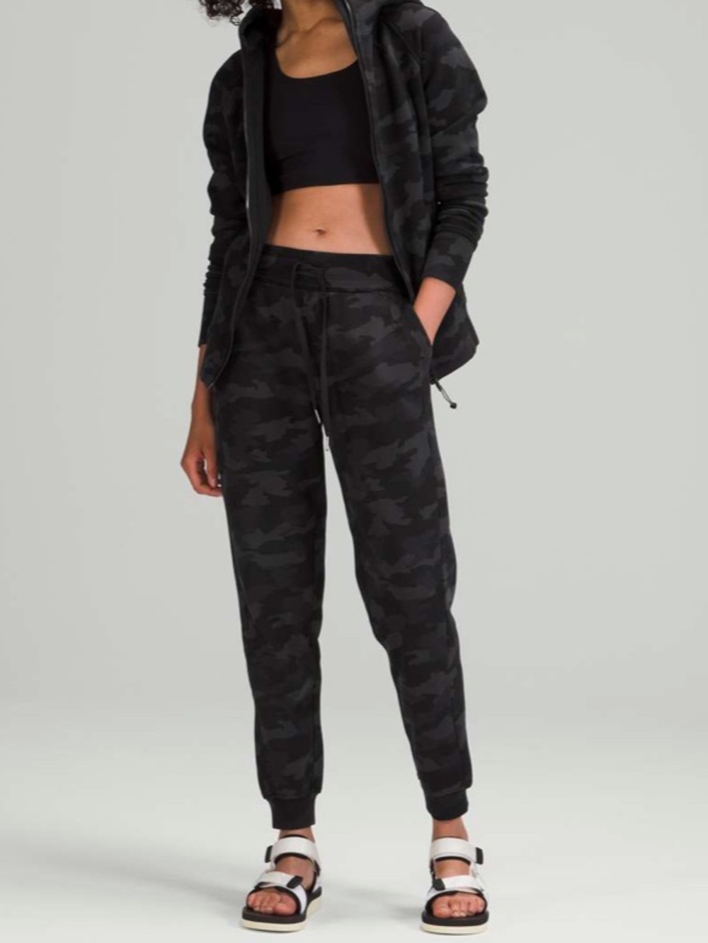 Women’s Lululemon Scuba High-Rise French Terry Jogger in Camo Deep Coal